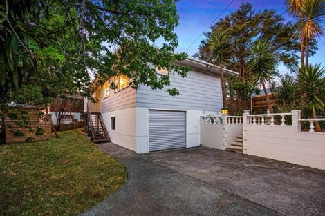 Photo of property in 263 Henderson Valley Road, Henderson, Auckland, 0612