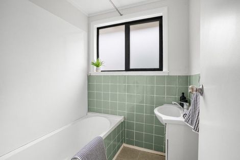 Photo of property in 6 Boyd Grove, Naenae, Lower Hutt, 5011