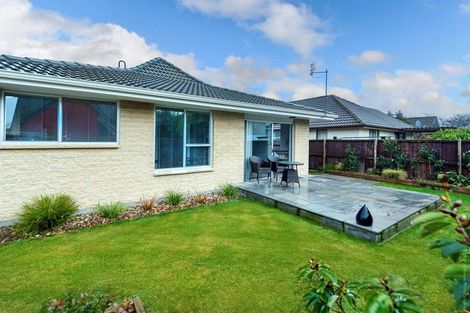 Photo of property in 16b Broadfell Avenue, Avonhead, Christchurch, 8042