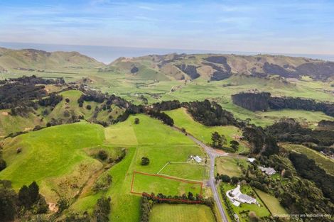 Photo of property in 2594 Awhitu Road, Awhitu, 2684