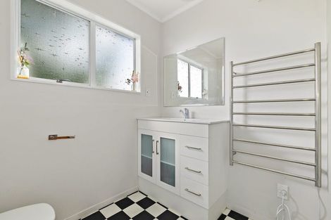 Photo of property in 2/28 Taramea Place, Addington, Christchurch, 8024