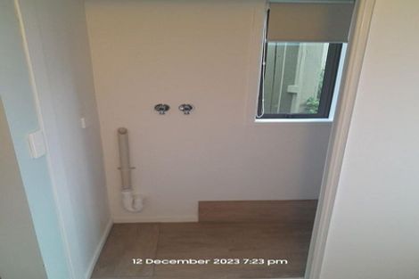 Photo of property in 80 Highland Park Drive, Highland Park, Auckland, 2010