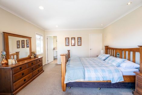 Photo of property in 6 Sunnybrooke Close, Welcome Bay, Tauranga, 3112