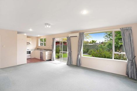 Photo of property in 8 Thistledown Place, Woolston, Christchurch, 8062