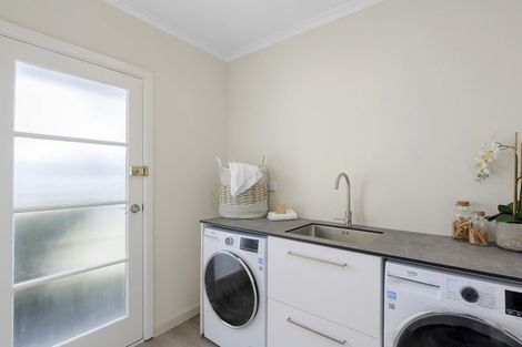 Photo of property in 1 Chepstow Avenue, Fendalton, Christchurch, 8052