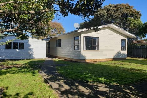 Photo of property in 22 Linwood Drive, Paraparaumu, 5032
