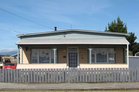 Photo of property in 113 Russell Street, Westport, 7825