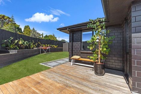 Photo of property in 1 Rehua Place, Waiwhakaiho, New Plymouth, 4312