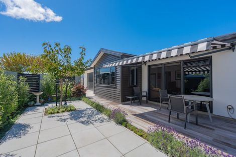 Photo of property in 49 Calder Way, Seaward Bush, 9871
