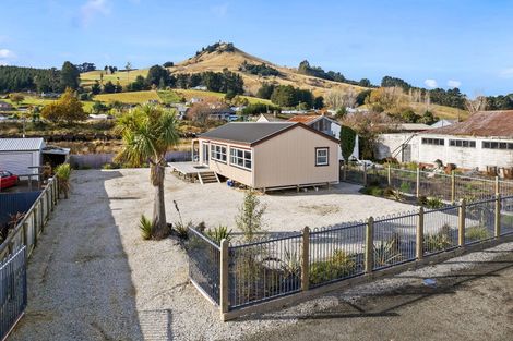 Photo of property in 18 Tiverton Street, Palmerston, 9430
