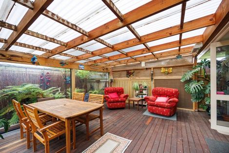 Photo of property in 27 Leander Place, Milson, Palmerston North, 4414