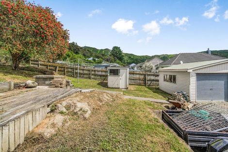 Photo of property in 200 Waddington Drive, Naenae, Lower Hutt, 5011