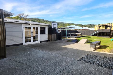 Photo of property in Sorbe't Hair, 41 High Street, Greymouth, 7805