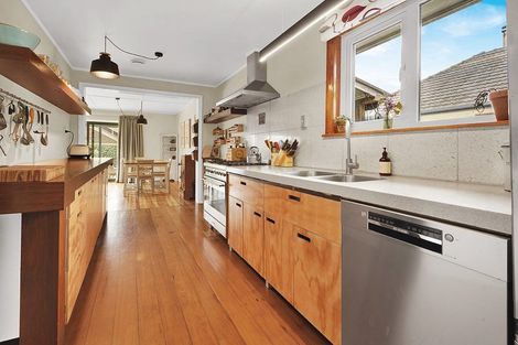 Photo of property in 24 Casey Avenue, Fairfield, Hamilton, 3214