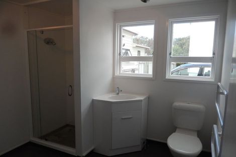 Photo of property in 102 Kilbirnie Crescent, Kilbirnie, Wellington, 6022