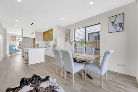 Photo of property in 7 Woven Place, Karaka, 2113