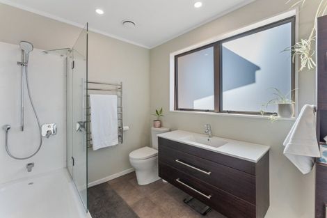 Photo of property in 65 Aorangi Road, Paraparaumu, 5032