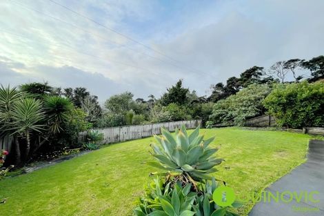 Photo of property in 114 Kittiwake Drive, Schnapper Rock, Auckland, 0632