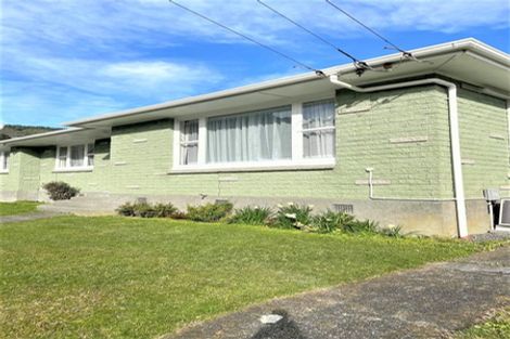 Photo of property in 11 Glen Alice Grove, Naenae, Lower Hutt, 5011