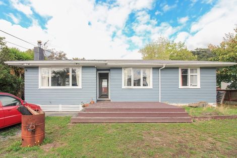 Photo of property in 27a Wilford Street, Wallaceville, Upper Hutt, 5018