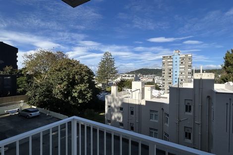 Photo of property in Elms Court Flats, 5/367 The Terrace, Te Aro, Wellington, 6011