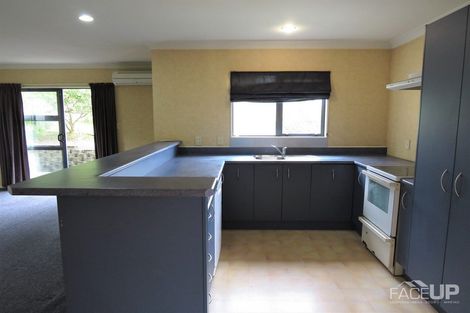 Photo of property in 26 Reybert Place, Massey, Auckland, 0614