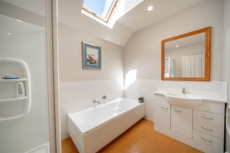 Photo of property in 298 Russley Road, Avonhead, Christchurch, 8042