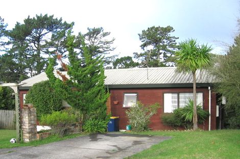 Photo of property in 6 Oakhaven Place, Ranui, Auckland, 0612