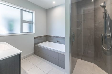 Photo of property in 30c Thompsons Track, Aongatete, 3178