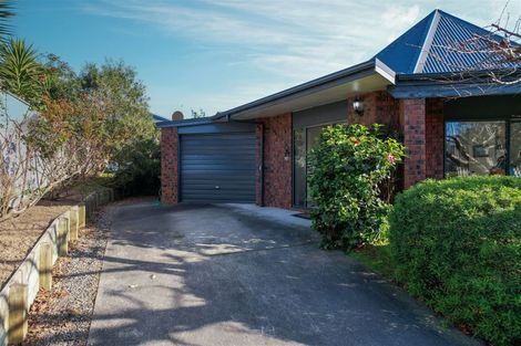 Photo of property in 206 Mazengarb Road, Paraparaumu, 5032