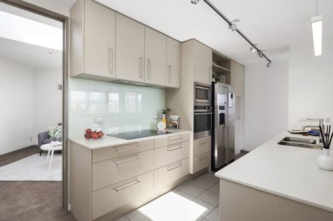 Photo of property in 3a/22 Telford Terrace, Oriental Bay, Wellington, 6011