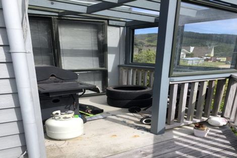 Photo of property in 1 Lydia Way, Karori, Wellington, 6012
