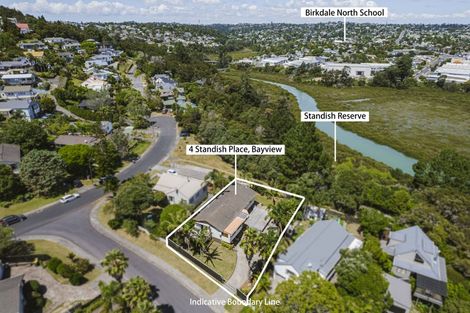 Photo of property in 4 Standish Place, Bayview, Auckland, 0629