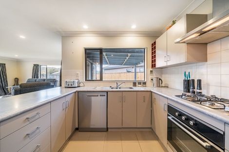 Photo of property in 13 Talbot Grove, Trentham, Upper Hutt, 5018