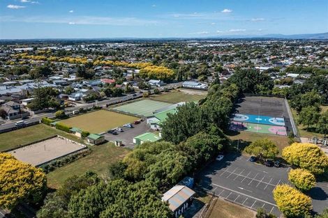 Photo of property in 27 Chelwood Street, Takaro, Palmerston North, 4412