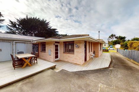 Photo of property in 135 Rua Avenue, Waitarere Beach, Levin, 5510