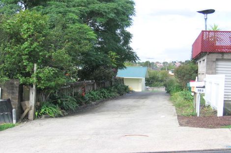 Photo of property in 16e Roick Parade, Glen Eden, Auckland, 0602