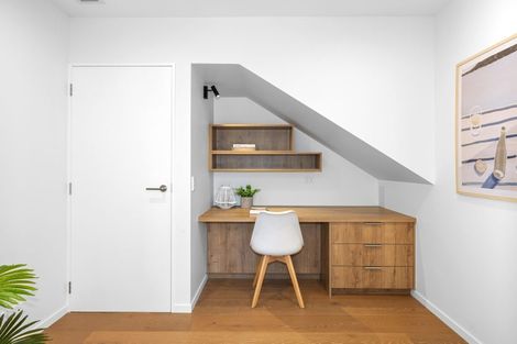 Photo of property in 1 Kahika Lane, Westmorland, Christchurch, 8025