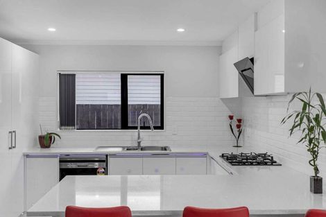 Photo of property in 14a Harrow Place, Manurewa, Auckland, 2102