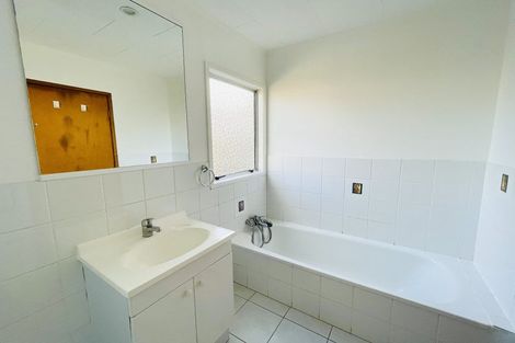 Photo of property in 72 Kaipatiki Road, Glenfield, Auckland, 0629