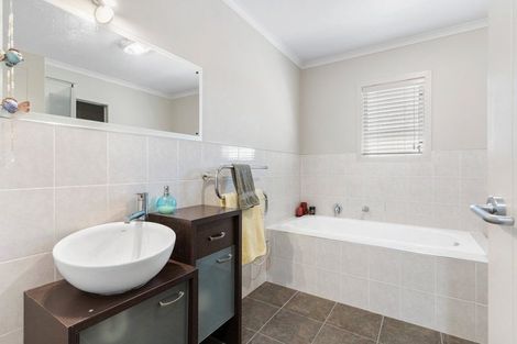 Photo of property in 2b Sanctuary Cove, Pauanui, Hikuai, 3579