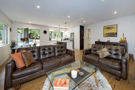 Photo of property in 53a Onedin Place, Titirangi, Auckland, 0604