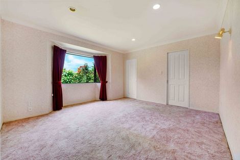 Photo of property in 2 Oakwood Place, Pukekohe, 2120