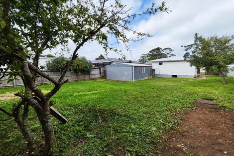 Photo of property in 11 Coletta Lane, Te Atatu South, Auckland, 0610