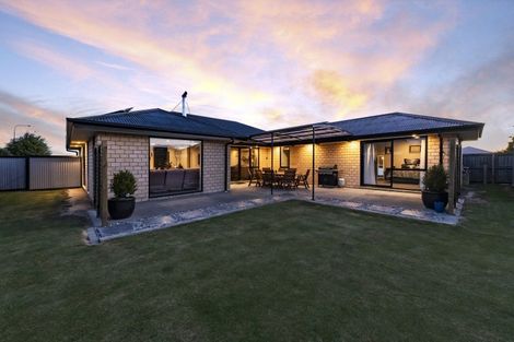 Photo of property in 13 Cressy Place, Darfield, 7510