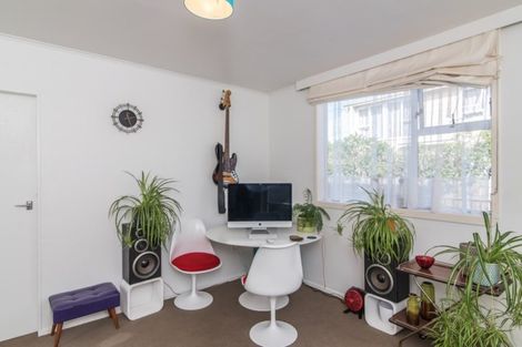 Photo of property in 15/76u Freyberg Street, Lyall Bay, Wellington, 6022