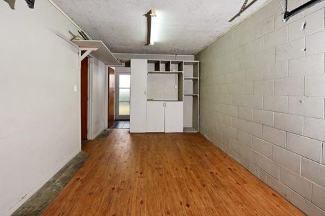 Photo of property in 106 Colwill Road, Massey, Auckland, 0614