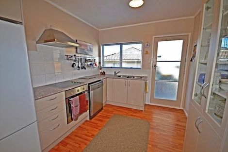 Photo of property in 9 Triangle Road, Massey, Auckland, 0614