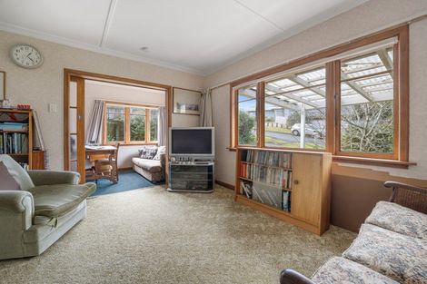 Photo of property in 16 Hursthouse Street, Vogeltown, New Plymouth, 4310