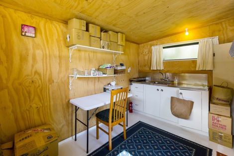 Photo of property in 2 Pokaka Street, Birchville, Upper Hutt, 5018